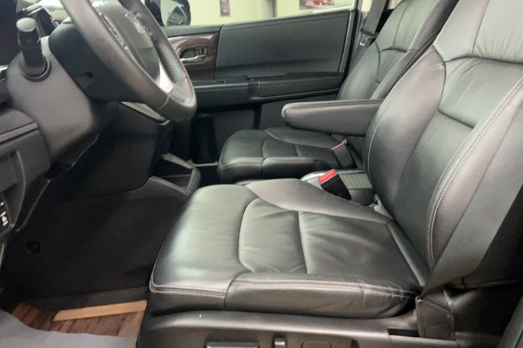 Used Honda Elysion 2016 2.4L Style Edition Left Front Seat