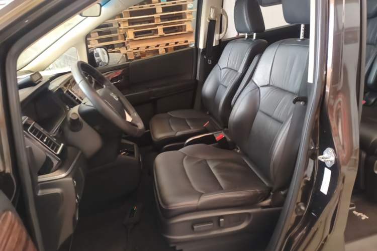 Used Honda Elysion 2016 2.4L Style Edition Left Front Seat