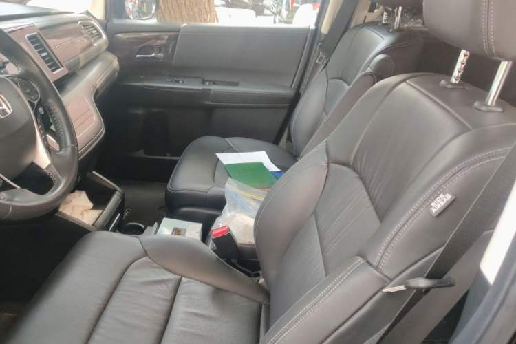 Used Honda Elysion 2016 2.4L Luxury Edition Left Front Seat
