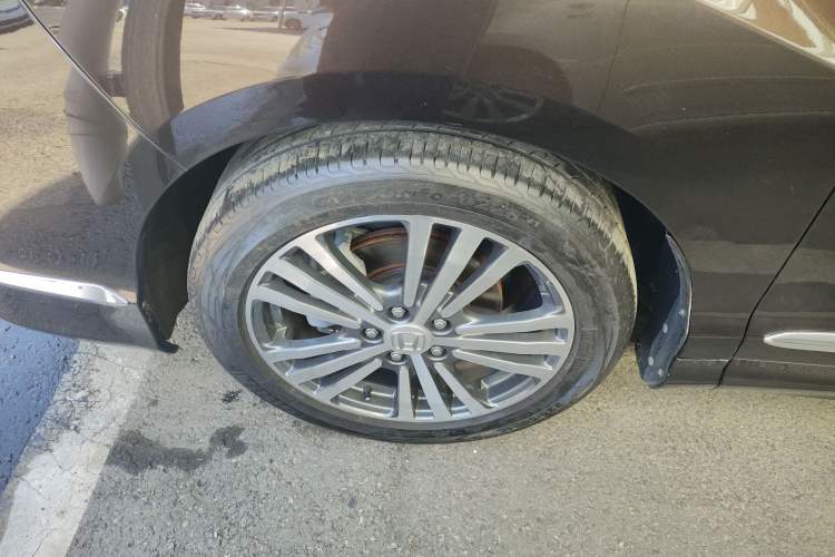 Used Honda Elysion 2016 2.4L Luxury Edition Left Front Wheel Hub