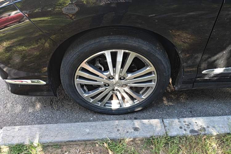 Used Honda Elysion 2016 2.4L Style Edition Left Front Wheel Hub