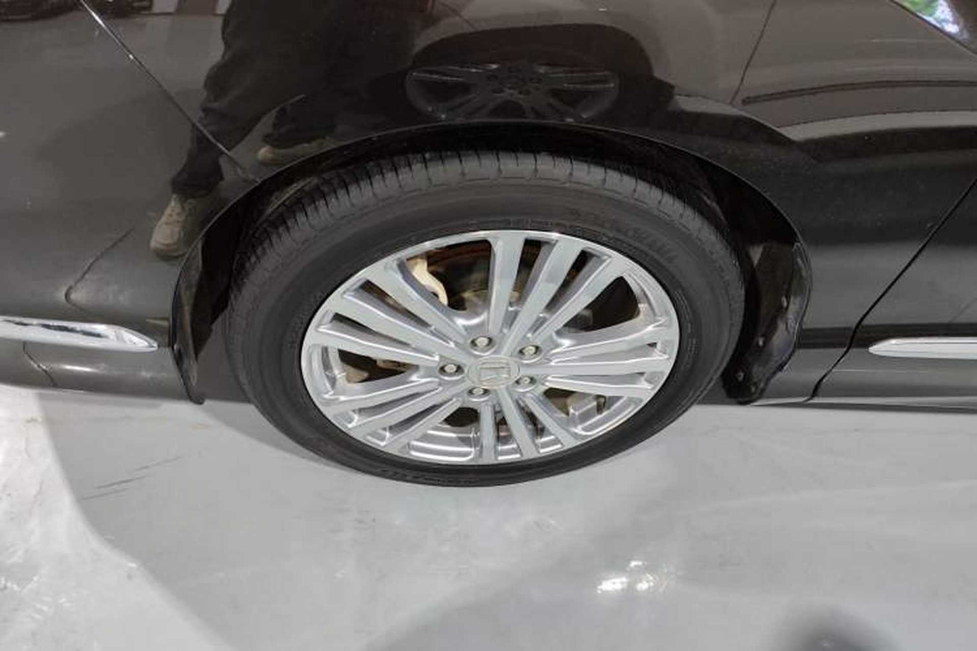 Used Honda Elysion 2016 2.4L Luxury Edition Left Front Wheel Hub