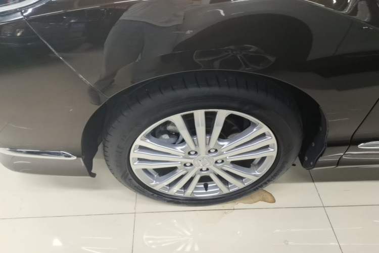 Used Honda Elysion 2016 2.4L Luxury Edition Left Front Wheel Hub