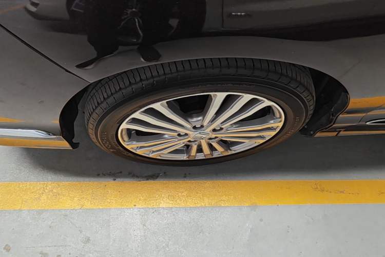 Used Honda Elysion 2016 2.4L Supreme Edition Left Front Wheel Hub