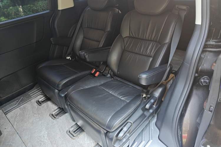 Used Honda Elysion 2016 2.4L Style Edition Left Rear Seat