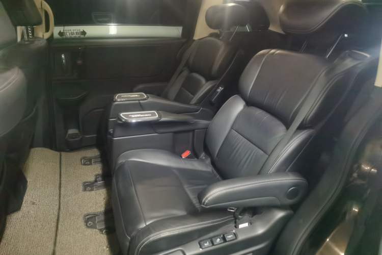 Used Honda Elysion 2016 2.4L Luxury Edition Left Rear Seat
