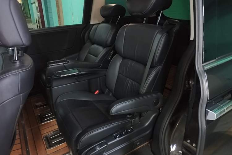 Used Honda Elysion 2016 2.4L Supreme Edition Left Rear Seat