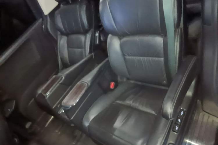 Used Honda Elysion 2016 2.4L Supreme Edition Left Rear Seat