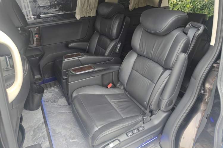 Used Honda Elysion 2016 2.4L Supreme Edition Left Rear Seat