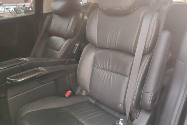 Used Honda Elysion 2016 2.4L Luxury Edition Left Rear Seat