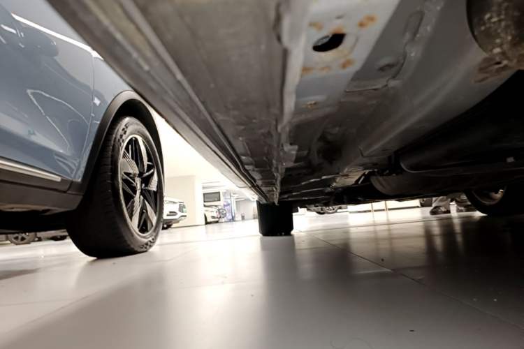 Used Honda Elysion 2016 2.4L Supreme Edition Left Side Sill