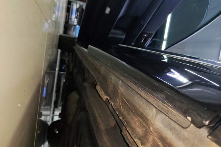 Used Honda Elysion 2016 2.4L Supreme Edition Left Side Sill