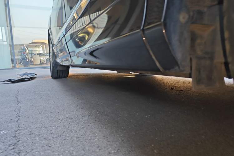 Used Honda Elysion 2016 2.4L Style Edition Left Side Sill
