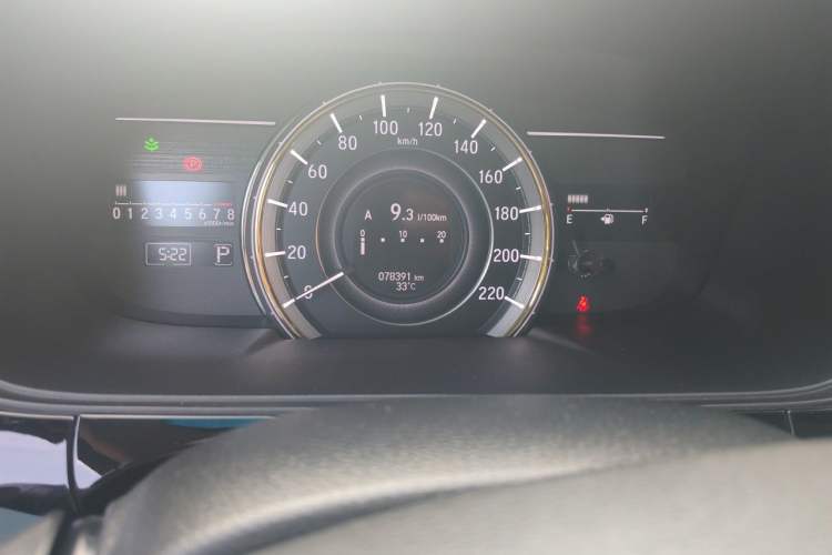 Used Honda Elysion 2016 2.4L Supreme Edition Odometer Close Up