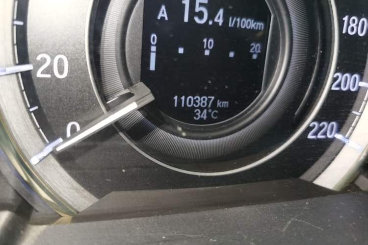 Used Honda Elysion 2016 2.4L Luxury Edition Odometer Close Up