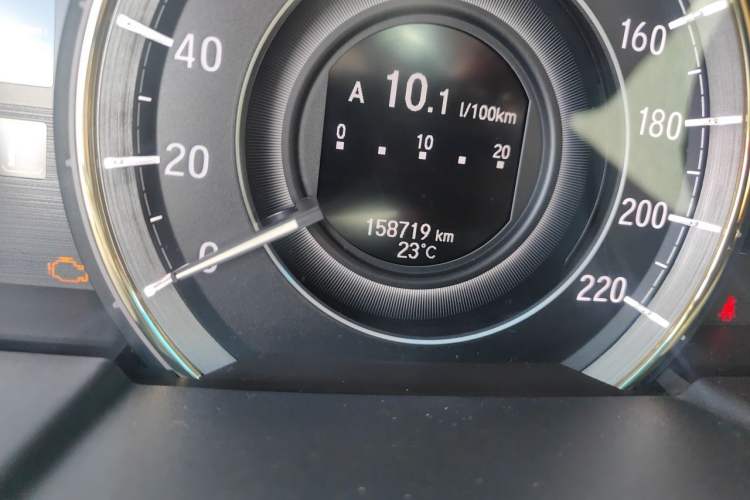 Used Honda Elysion 2016 2.4L Supreme Edition Odometer Close Up