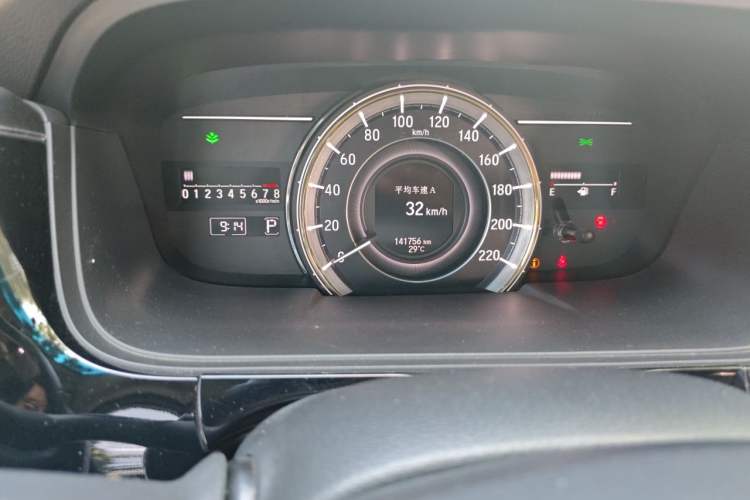 Used Honda Elysion 2016 2.4L Luxury Edition Odometer Close Up