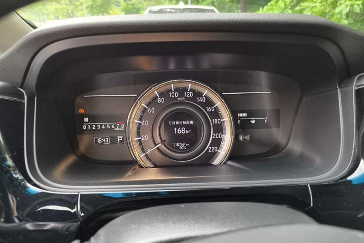 Used Honda Elysion 2016 2.4L Luxury Edition Odometer Close Up