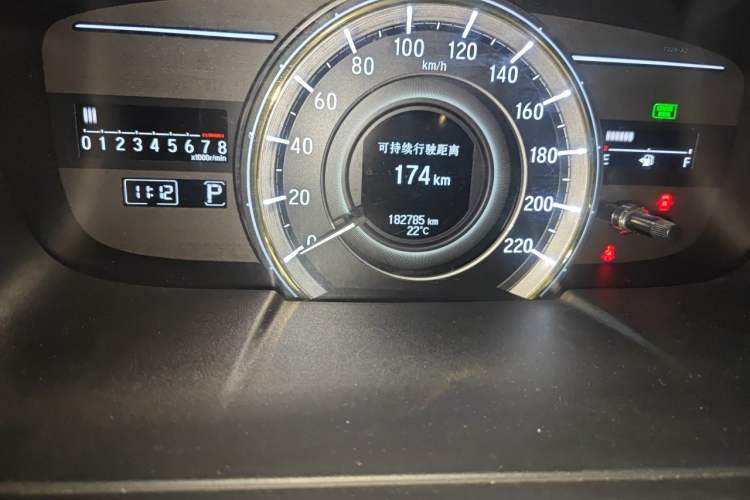 Used Honda Elysion 2016 2.4L Luxury Edition Odometer Close Up