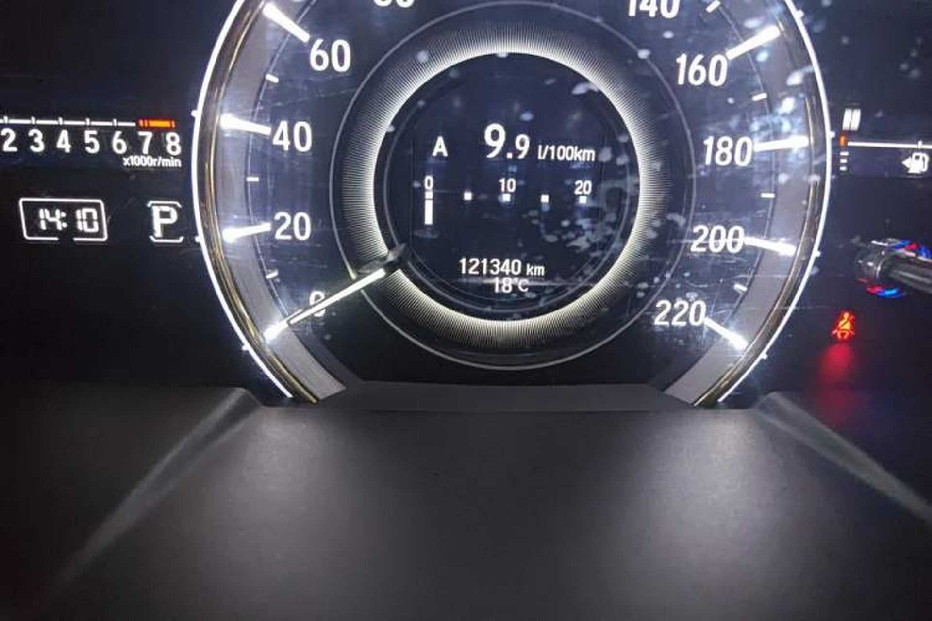 Used Honda Elysion 2016 2.4L Luxury Edition Odometer Close Up
