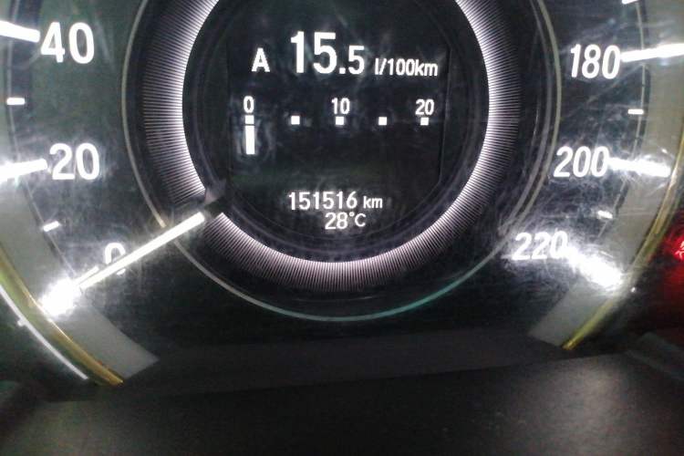 Used Honda Elysion 2016 2.4L Supreme Edition Odometer Close Up