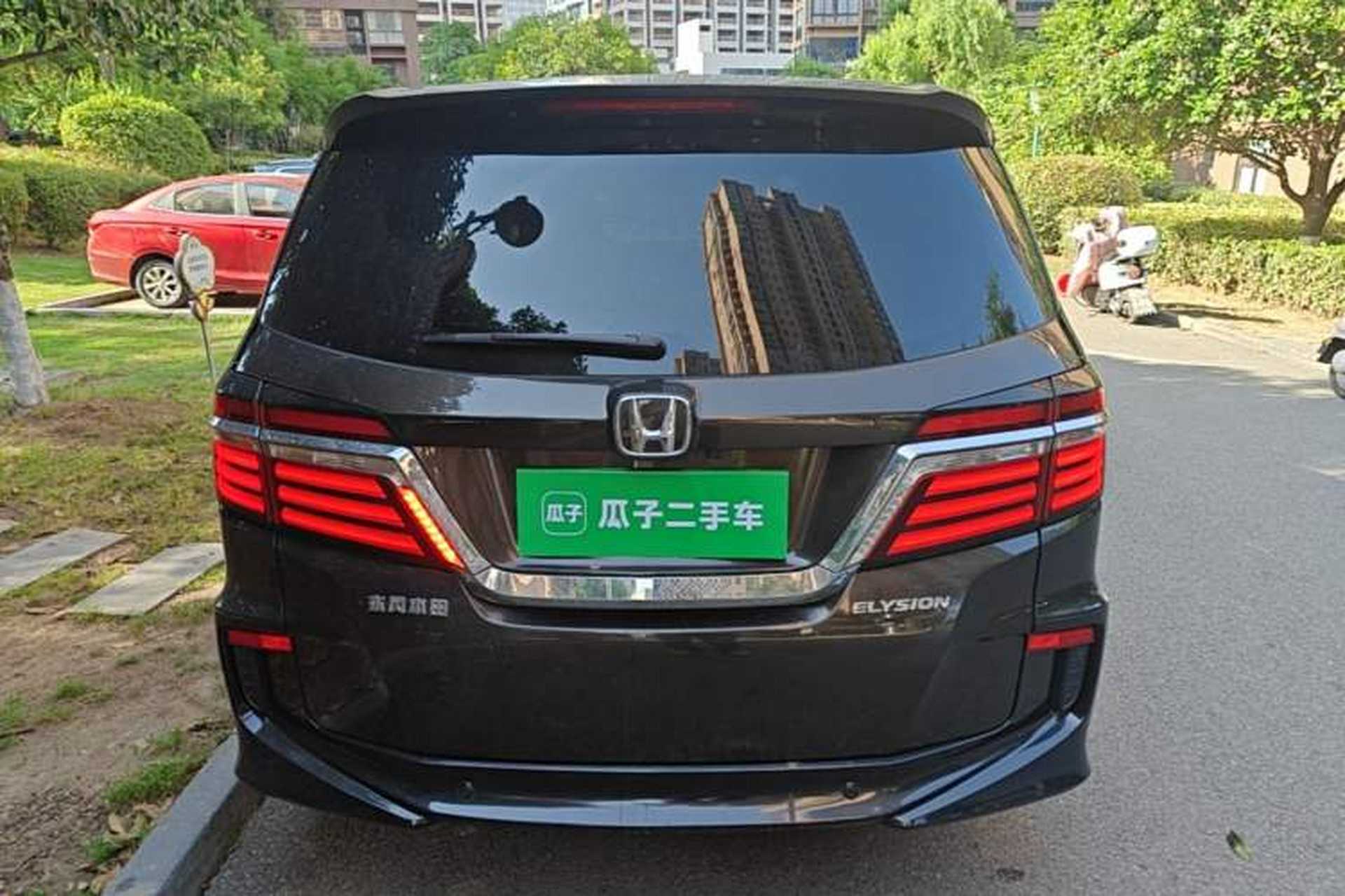 Used Honda Elysion 2016 2.4L Style Edition Rear
