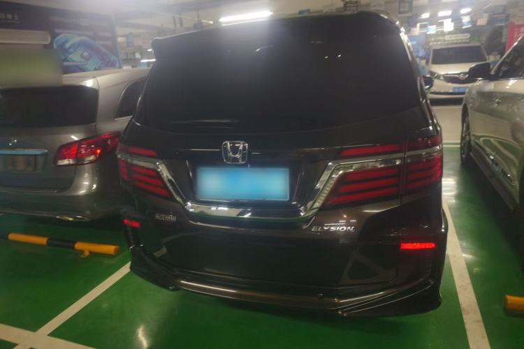 Used Honda Elysion 2016 2.4L Luxury Edition Rear