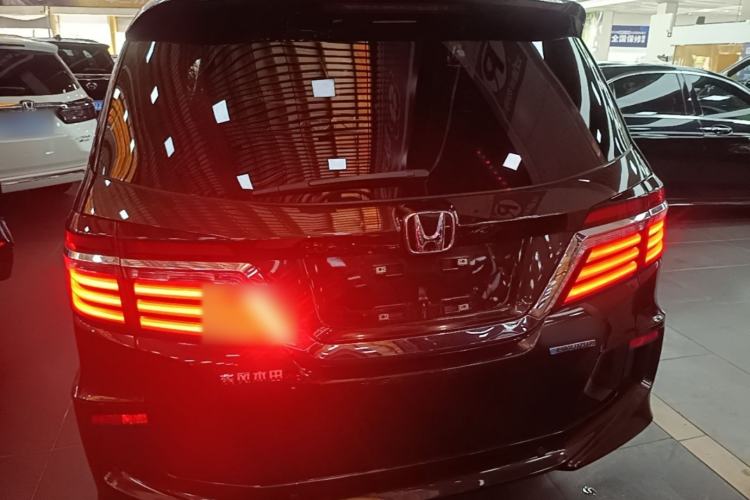 Used Honda Elysion 2016 2.4L Style Edition Rear