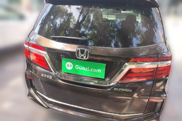 Used Honda Elysion 2016 2.4L Supreme Edition Rear