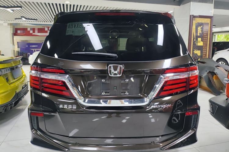 Used Honda Elysion 2016 2.4L Classic Edition Rear