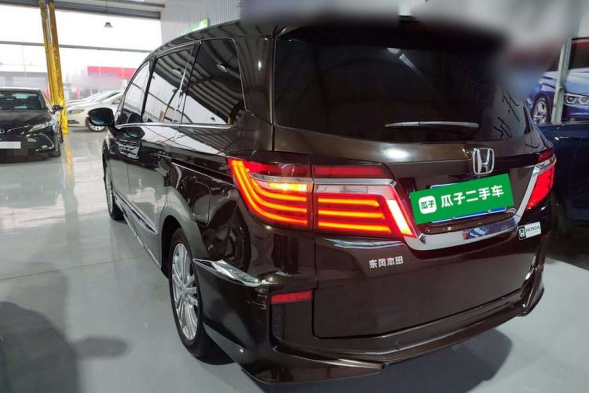 Used Honda Elysion 2016 2.4L Luxury Edition Rear Left 45 Deg