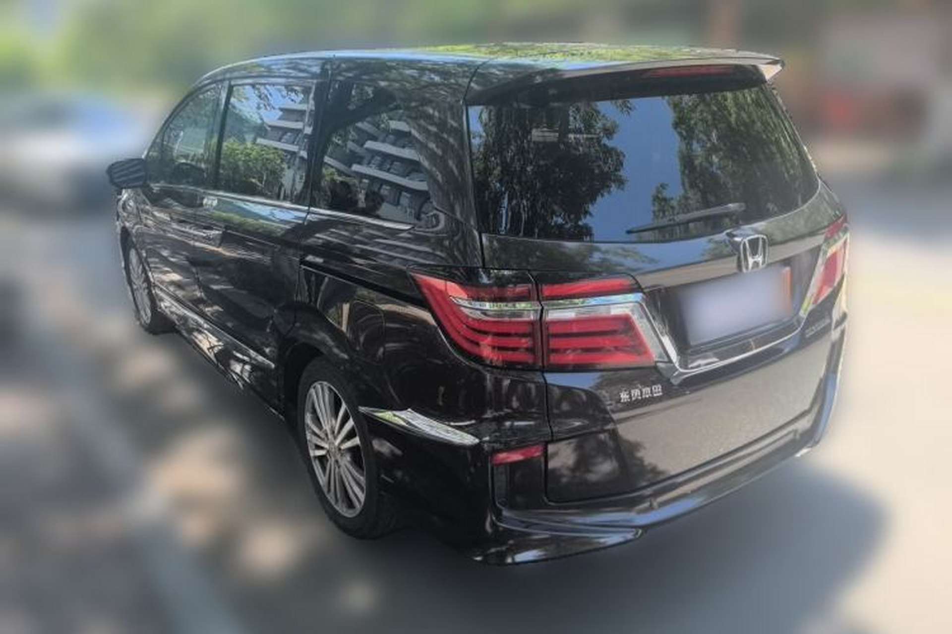 Used Honda Elysion 2016 2.4L Supreme Edition Rear Left 45 Deg