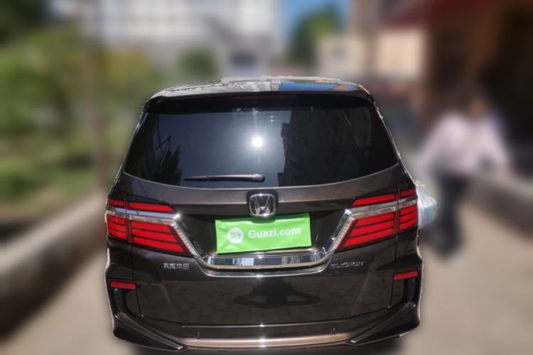Used Honda Elysion 2016 2.4L Style Edition Rear