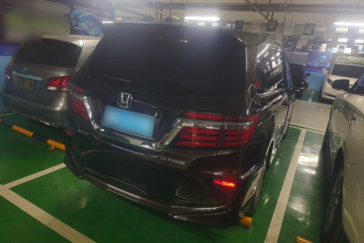 Used Honda Elysion 2016 2.4L Luxury Edition Rear Right 45 Deg