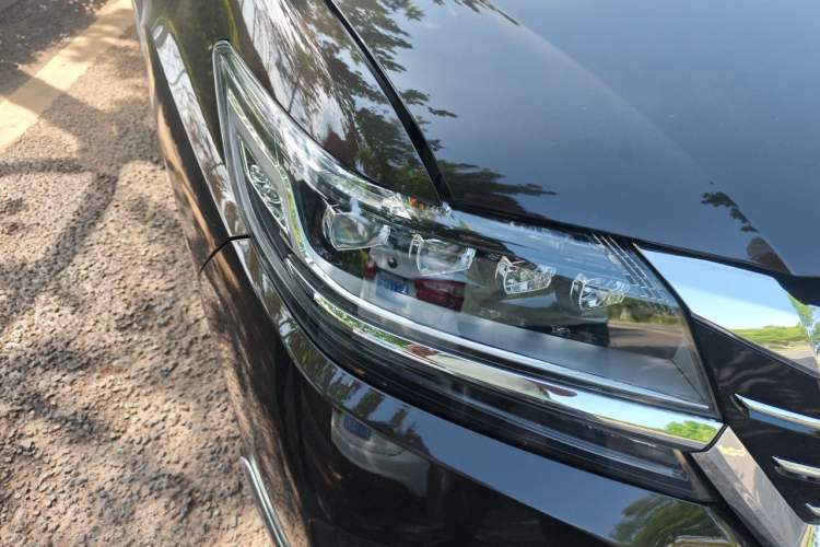 Used Honda Elysion 2016 2.4L Luxury Edition Right Front Headlight