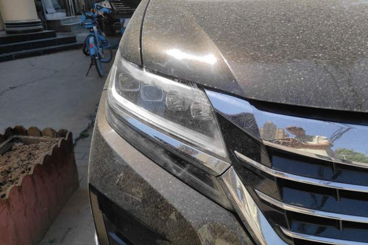 Used Honda Elysion 2016 2.4L Luxury Edition Right Front Headlight