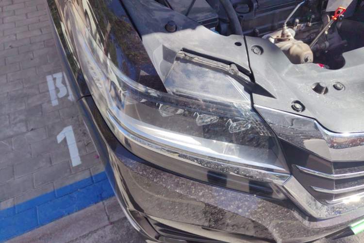 Used Honda Elysion 2016 2.4L Luxury Edition Right Front Headlight