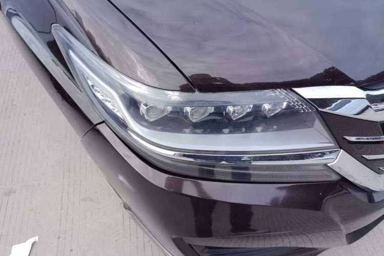 Used Honda Elysion 2016 2.4L Luxury Edition Right Front Headlight