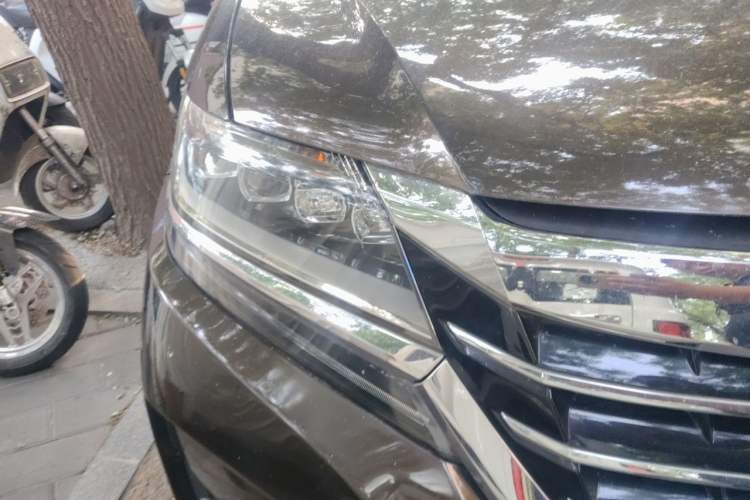Used Honda Elysion 2016 2.4L Luxury Edition Right Front Headlight