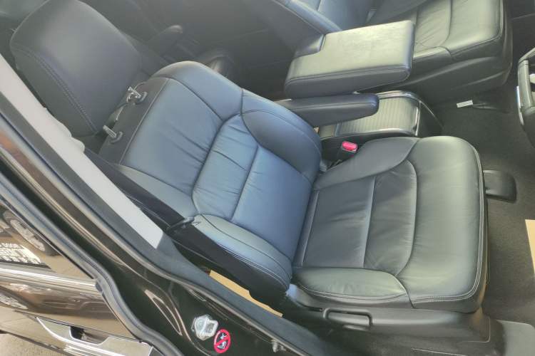Used Honda Elysion 2016 2.4L Luxury Edition Right Front Seat