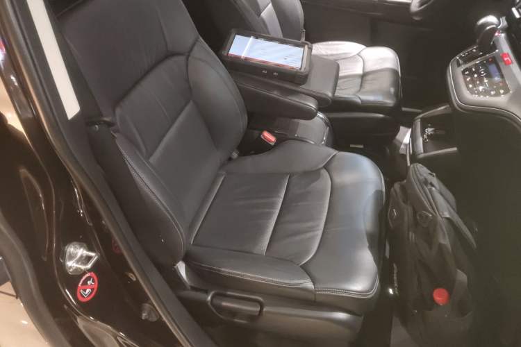 Used Honda Elysion 2016 2.4L Luxury Edition Right Front Seat