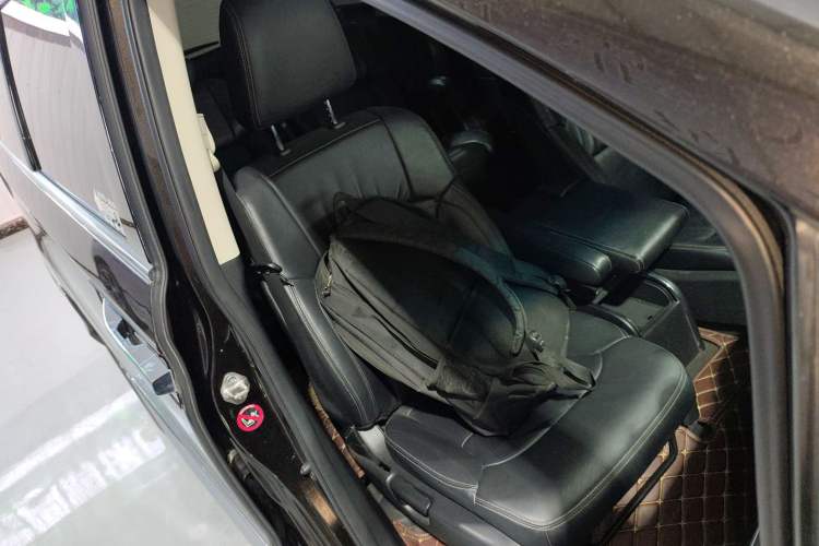 Used Honda Elysion 2016 2.4L Luxury Edition Right Front Seat