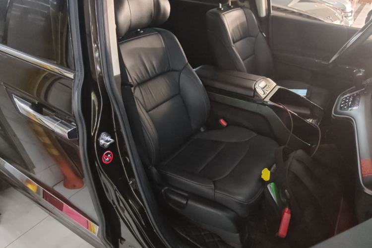 Used Honda Elysion 2016 2.4L Luxury Edition Right Front Seat