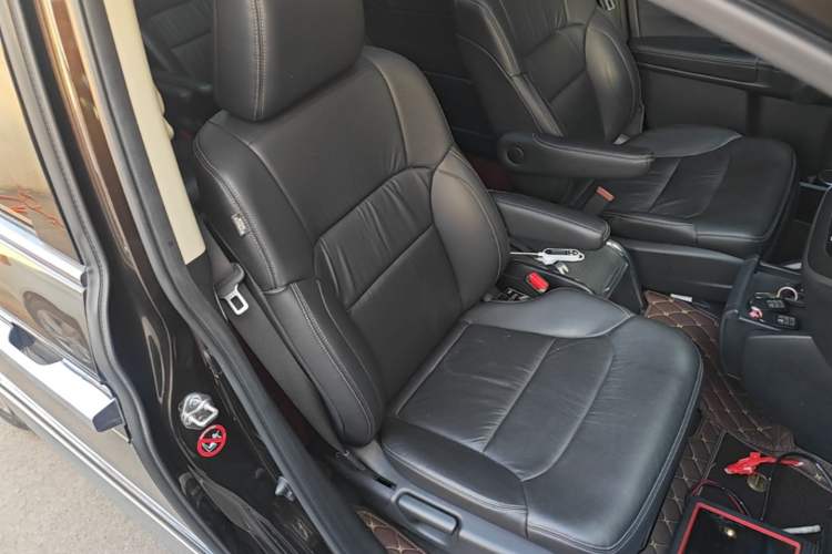 Used Honda Elysion 2016 2.4L Style Edition Right Front Seat