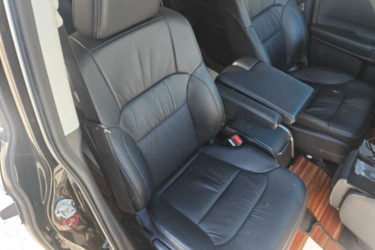 Used Honda Elysion 2016 2.4L Luxury Edition Right Front Seat