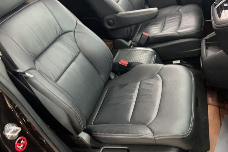 Used Honda Elysion 2016 2.4L Style Edition Right Front Seat