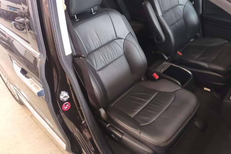 Used Honda Elysion 2016 2.4L Style Edition Right Front Seat