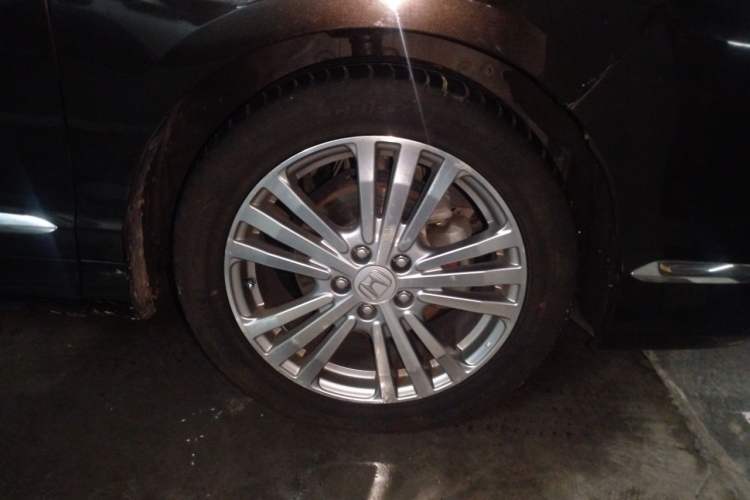 Used Honda Elysion 2016 2.4L Supreme Edition Right Front Wheel Hub