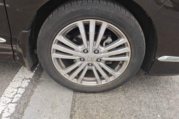 Used Honda Elysion 2016 2.4L Comfort Edition Right Front Wheel Hub