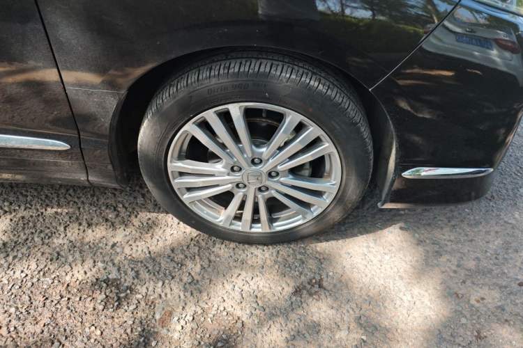 Used Honda Elysion 2016 2.4L Luxury Edition Right Front Wheel Hub